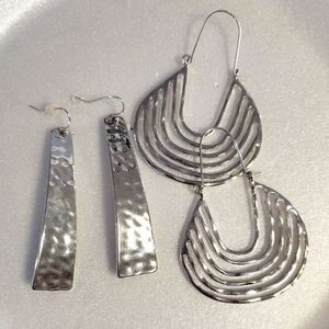 Silver Toned 2 Pairs Hammered Drop Earrings Bundle NWOT NEW